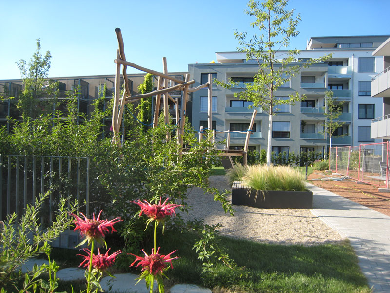 Begr�nter gemeinschaftlicher Innenhof Etagenwohnung Esslingen-Gr�ne H�fe