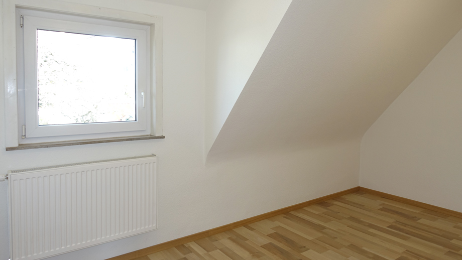 Zimmer 1 DG Einfamilienhaus Adelberg