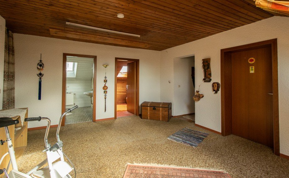 Spielflur und obere B�der Einfamilienhaus Lichtenwald