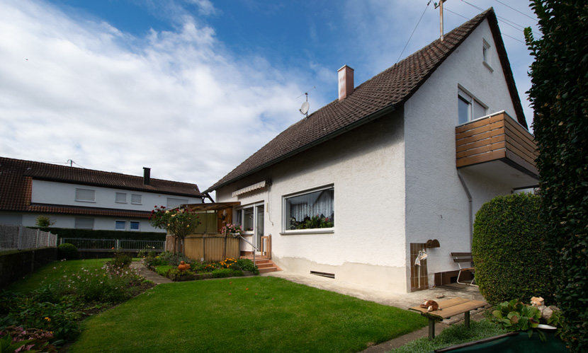 Einfamilienhaus mit Garten Einfamilienhaus Neenstetten