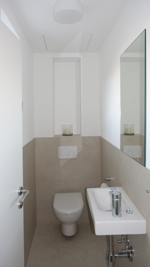EG G�ste-WC mit Fenster Wohnung Esslingen-Gartenstadt