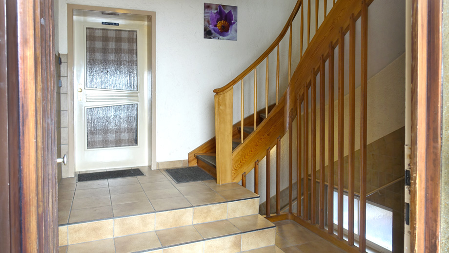 Treppenhaus Entr�e im EG Haus Stuttgart-Vaihingen