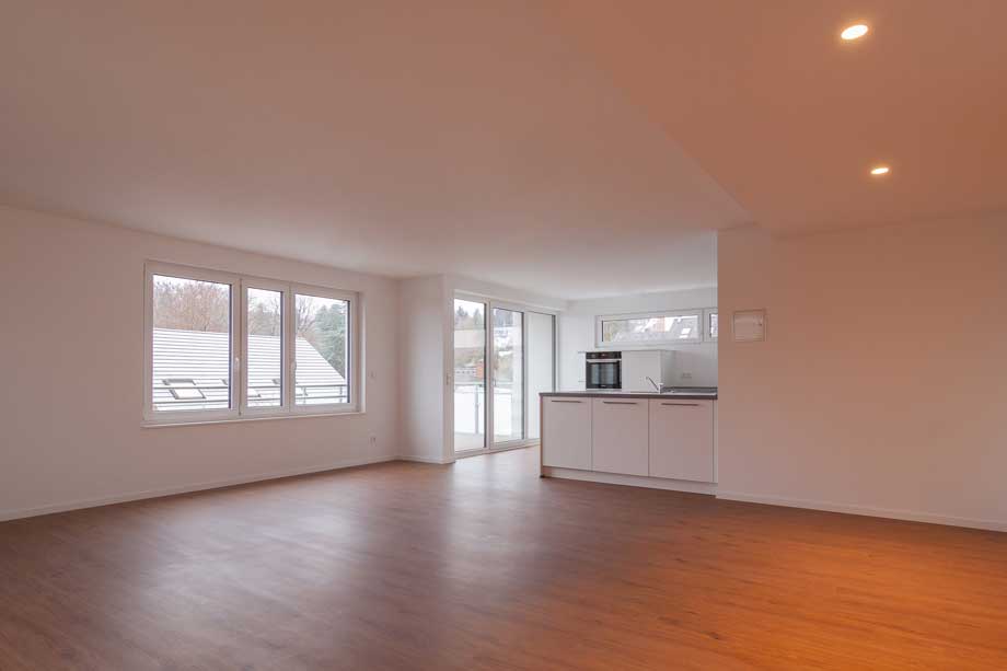 gro�z�giges Wohnen / Essen / Kochen Wohnung Stuttgart