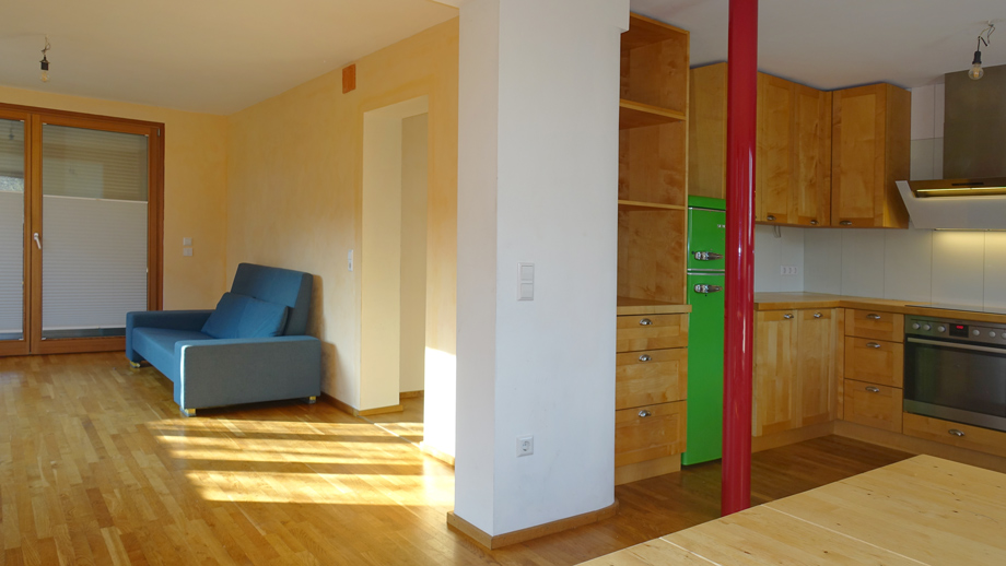 Wohnzimmer /Esszimmer / K�che Erdgeschosswohnung Esslingen-Zollberg