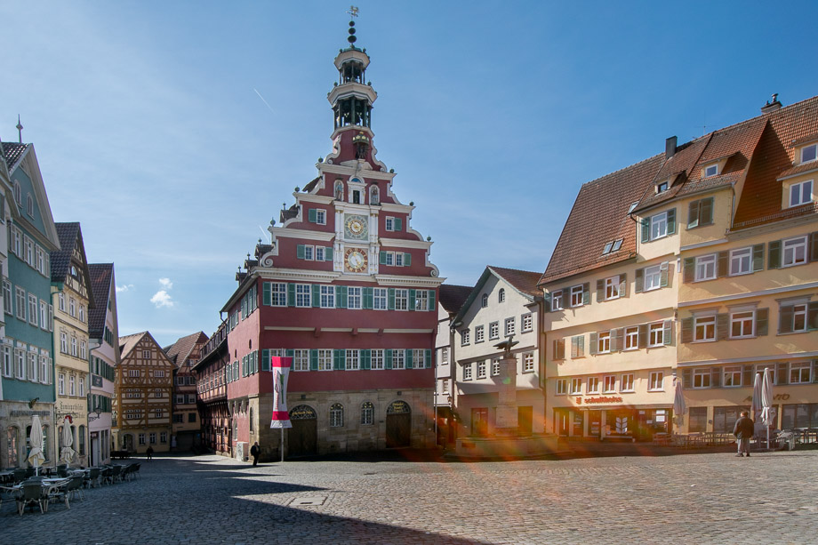 der Rathausplatz und der Marktplatz sind schnell erreicht Etagenwohnung Esslingen