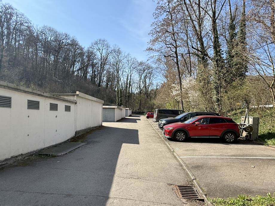 Garagen + Stellpl�tze Wohnung Esslingen-Weil
