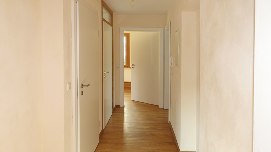 Diele Erdgeschosswohnung Esslingen-Zollberg