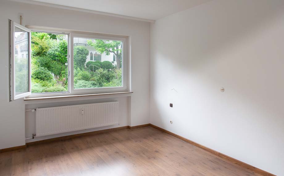 gro�es Schlafzimmer Etagenwohnung Stuttgart