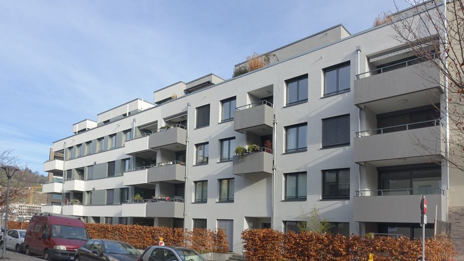 Ansicht Eingangsseite Etagenwohnung Esslingen-Pliensauvorstadt- Gr�ne H�fe