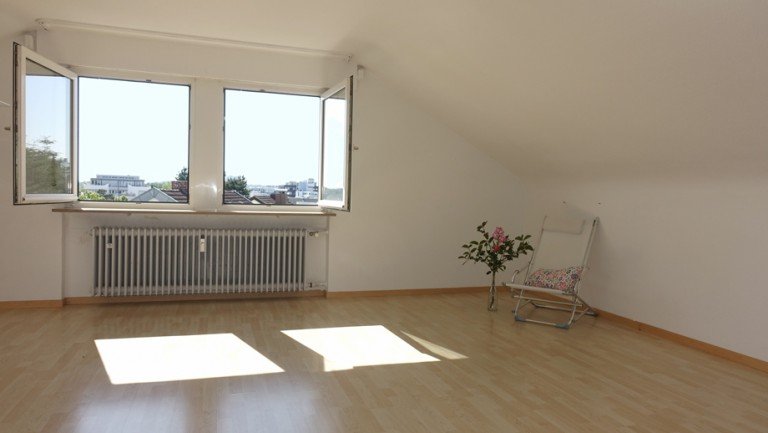  Ostfildern-Kemnat Wohnung Schicke Dachgeschoss-Wohnung mit viel Platz