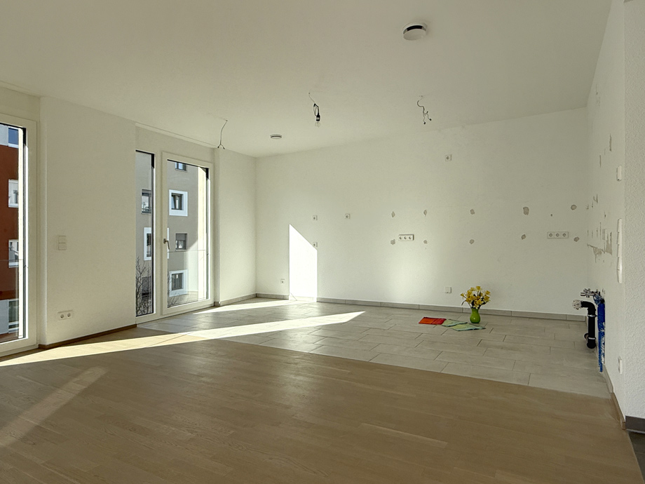 noch ohne K�cheneinrichtung Etagenwohnung Esslingen-Gr�ne H�fe