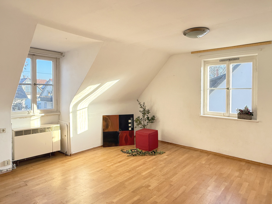 Dachgeschoss Mehrfamilienhaus Fellbach
