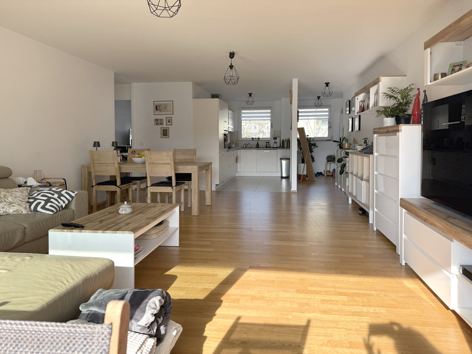 Wohn-/Essraum Etagenwohnung Esslingen-Gr�ne H�fe