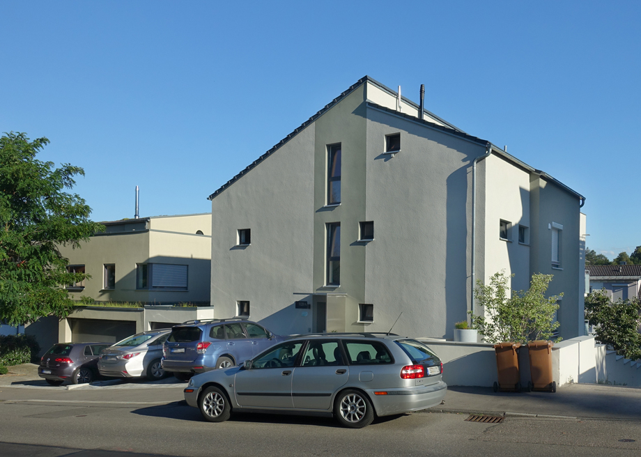 Hausansicht von der Stra�e Wohnung Stuttgart