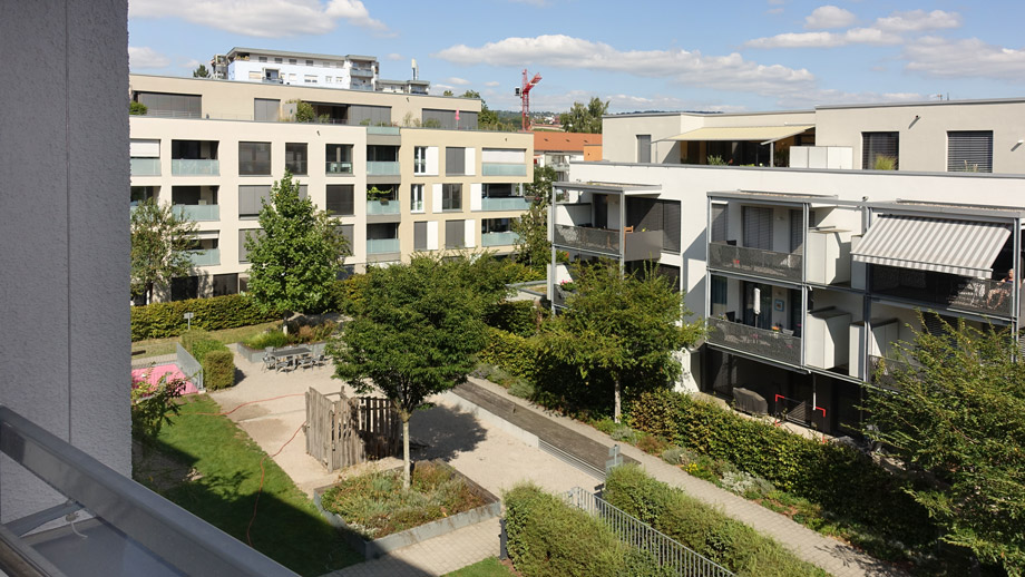 Blick in den Innenhof Etagenwohnung Esslingen-Pliensauvorstadt- Gr�ne H�fe