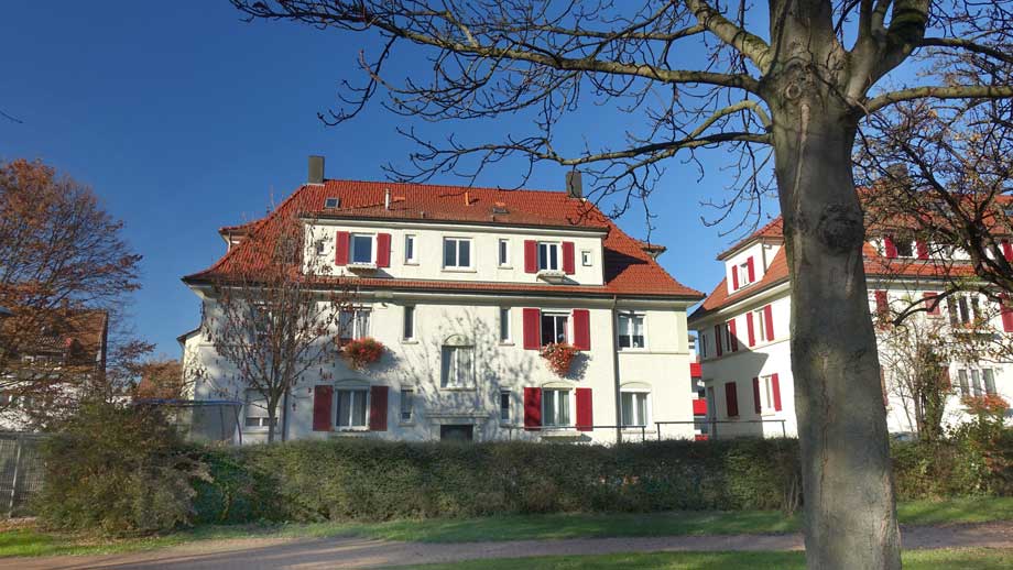 Lage angrenzend an einen Park Dachgeschosswohnung Esslingen-Oberesslingen