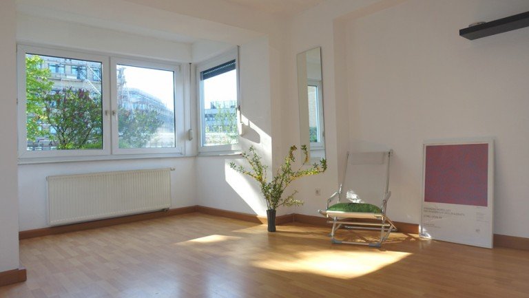Erkerzimmer (Foto einer baugleichen Whg im Haus) Stuttgart Wohnung 3-er WG-Neugr�ndung am Rosensteinpark