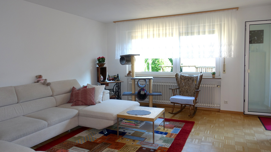 EG Wohnzimmer Mehrfamilienhaus Filderstadt-Bernhausen