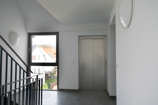 mit Aufzug von der Tiefgarage aus Etagenwohnung Esslingen