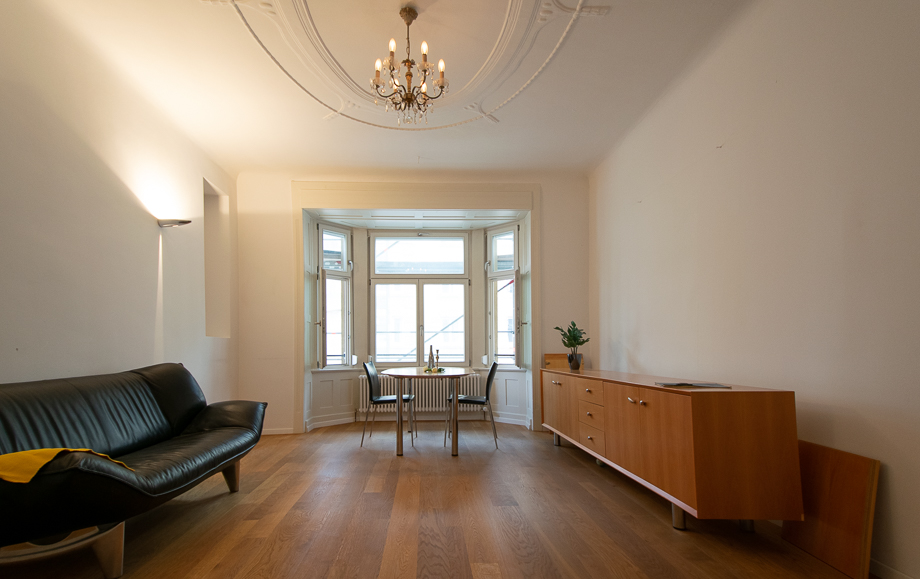 gro�z�giger Wohnbereich Etagenwohnung Stuttgart