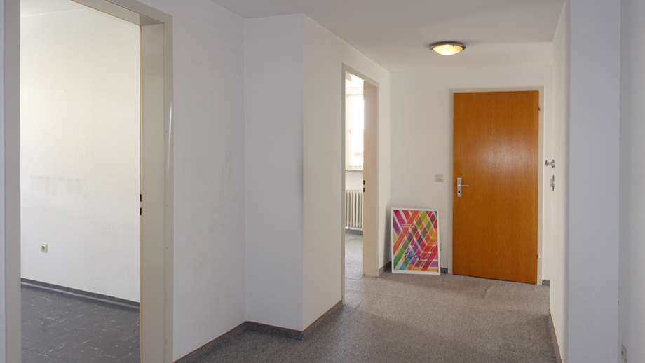 gro�e Diele Dachgeschosswohnung Stuttgart