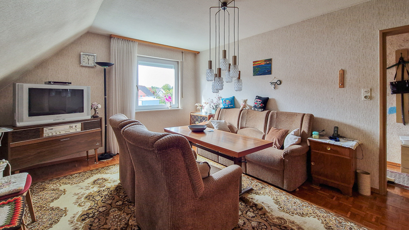 3 Schlafzimmer im ausgebauten Dachgeschoss Einfamilienhaus Neenstetten