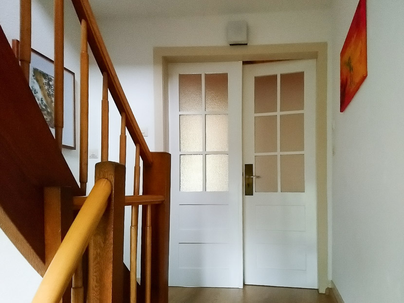 charmantes Treppenhaus Etagenwohnung Stuttgart