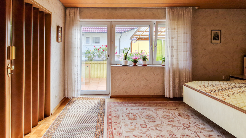 Zugang zum Garten aus dem Wohnzimmer Einfamilienhaus Neenstetten