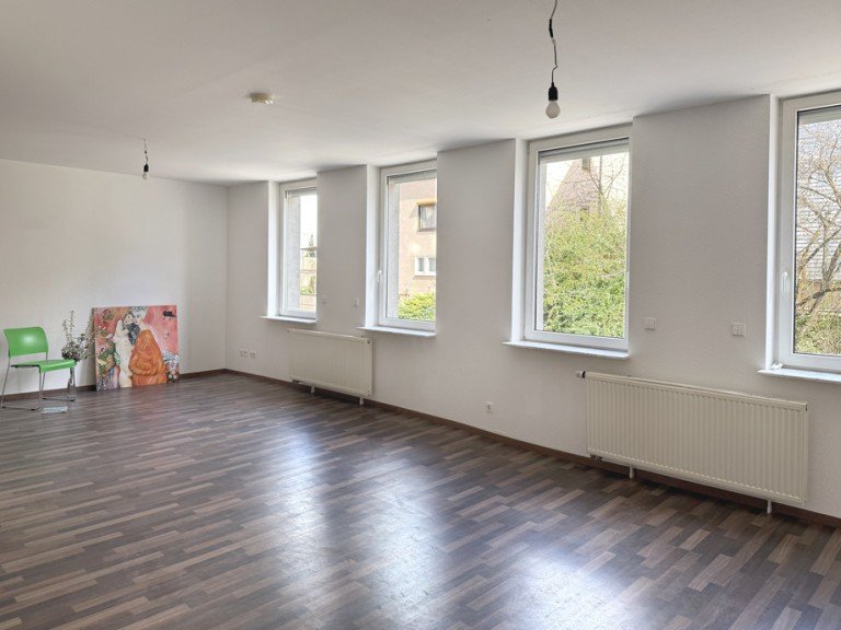 Wohnraum Esslingen Etagenwohnung Gro�z�gig - innenstadtnah - mit Stellplatz