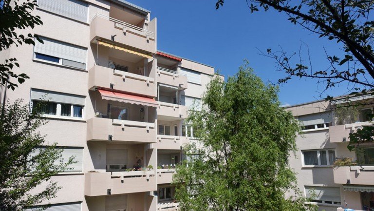  Esslingen Wohnung Gro�e 4-Zimmer-Wohnung mit Balkon + Garagenstellplatz